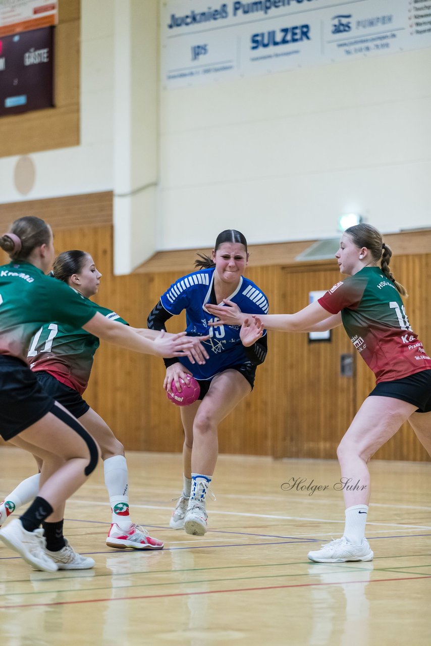 Bild 302 - wCJ TSV Ellerau - HSG Kremperheide/Muensterdorf : Ergebnis: 22:20